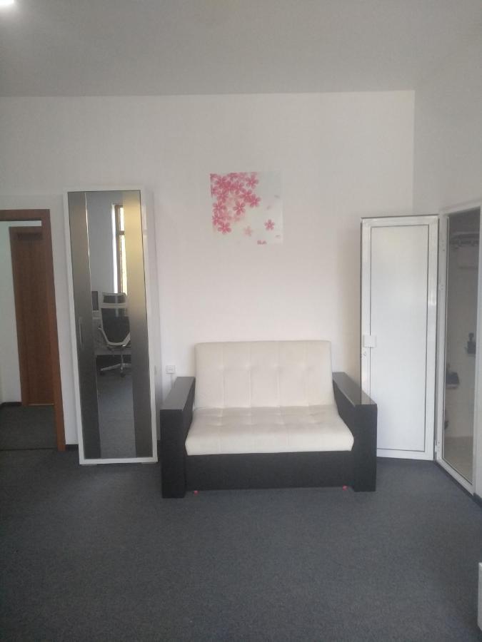 Sakura Inn Fergana Zewnętrze zdjęcie